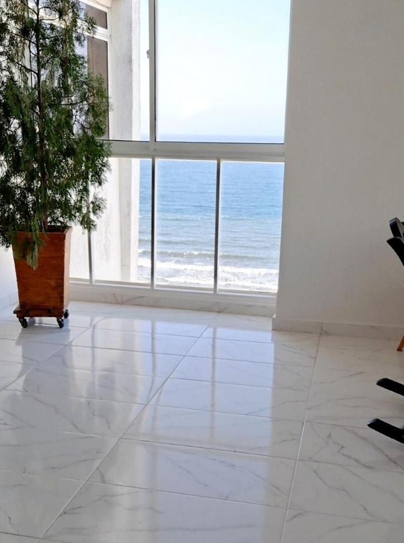 Large And Beautiful Oceanfront Penthouse Apartment Cartagena