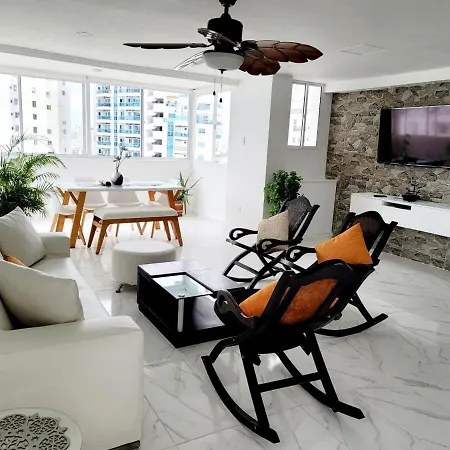 Apartamento Large And Beautiful Oceanfront Penthouse Cartagena