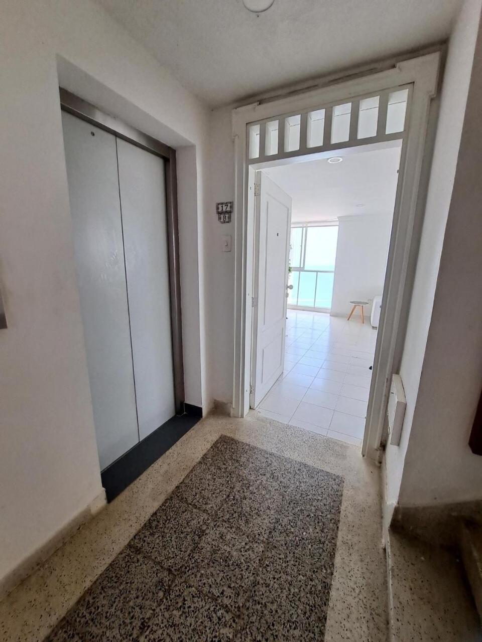 Large And Beautiful Oceanfront Penthouse Apartamento Cartagena