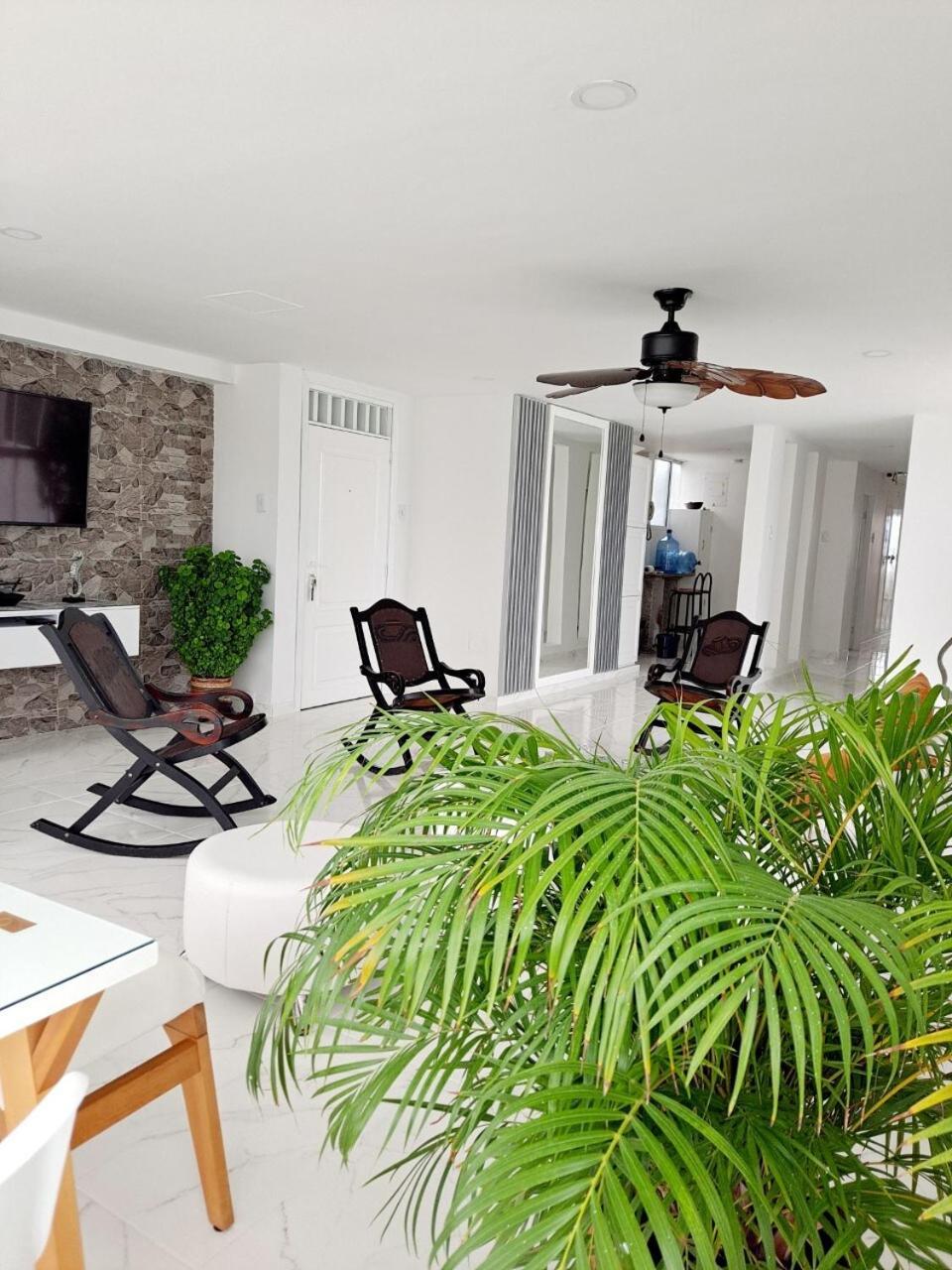Large And Beautiful Oceanfront Penthouse * Cartagena